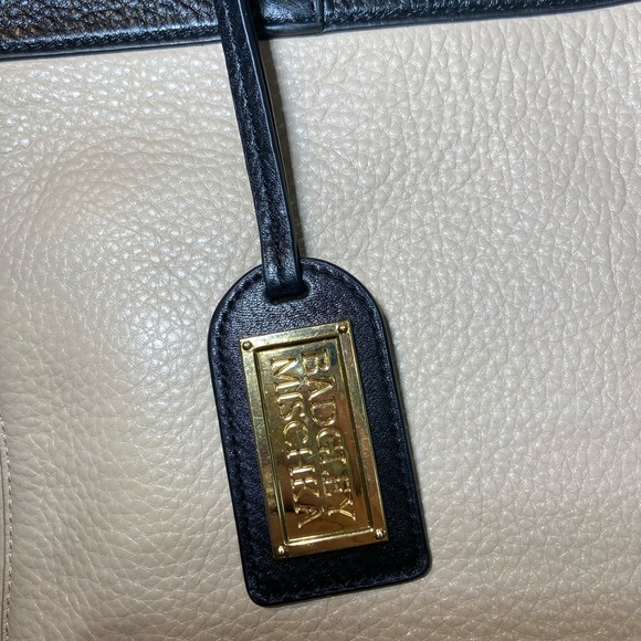 Badgley Mischka Maya Tote Color Block Latte/Black - Picture 3 of 11